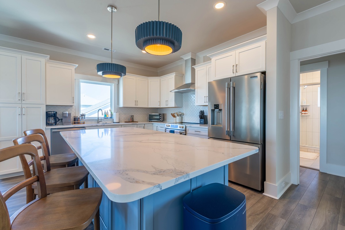Kitchen island with bar seating