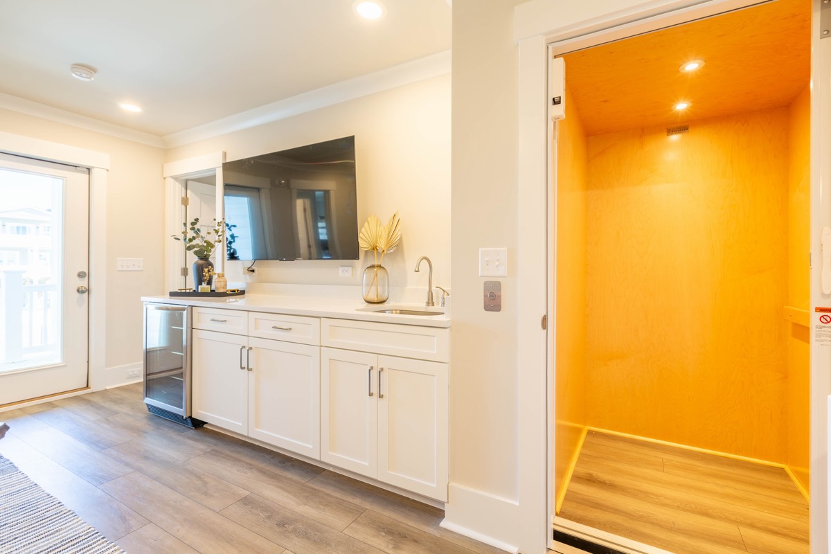 Kitchenette with beverage fridge
